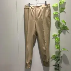 FIGARO PARIS（フィガロ パリ）テーパードパンツ 36サイズ ベージュ
