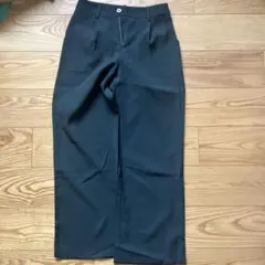Dazy グリーンスラックス Sサイズ