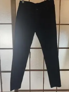 スキニーパンツ ブラック刺繍入り