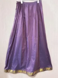 紫色の光沢ロングスカート　夏用