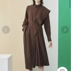 アシメケーププリーツワンピース