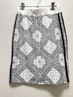 ❤️再お値下げ❤️【新品】スウェット素材スカート