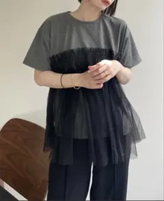 チュールフリル付きカジュアルTシャツ