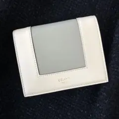 【新品未使用!】CELINE パリ本店限定品二つ折り財布