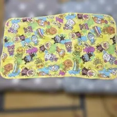 アンパンマン キャラクター　敷きパッド 70x120cm あんパンまん　黄色