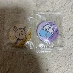 ちいかわくら寿司コラボ缶バッジ うさぎ、ももんが