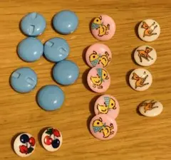 レトロ　ボタン　18個