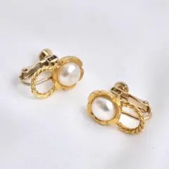 Item thumbnail for item f8f02f97-70a6-47b2-8eea-4d6a9a567f29