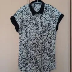 COMME CA ISM フローラルプリント 半袖シャツ