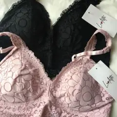 【2枚組】ピンク　黒　ノンワイヤー総レースブラジャー　ナイトブラ　育乳ブラ