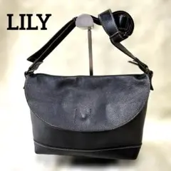 LILY　リリー　ショルダーバック　レザー　ブラック黒　肩掛け　斜め掛け