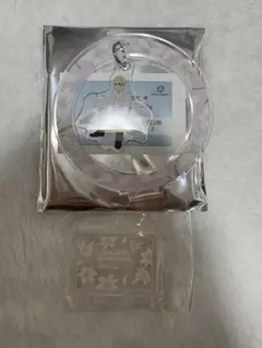 進撃の巨人　エルヴィン　ゆらゆらアクリルスタンド　アクスタ