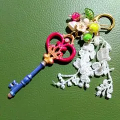 ゆめかわハート　大鍵　キーホルダー　バッグチャーム　メルヘン