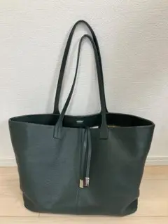 美品 1709 HILTON トートバッグ A4 レザー シボ革 ライトグレー 美品 1709 HILTON トートバッグ A4 レザー シボ革 ライトグレー