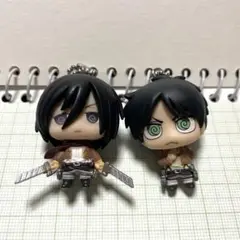 進撃の巨人 キーホルダー　ミカサ・アッカーマン&エレン・イェーガー