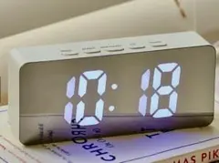 デジタル置時計 ホワイト