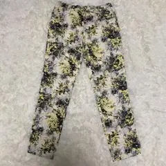 【新品】リラックスパンツ　花柄　Mサイズ