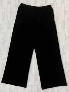 美品 フレアパンツ センタープレス ゴム 黒 LL