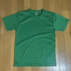 緑色　Tシャツ