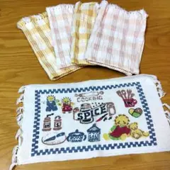 チェック柄と刺繍入りランチョンマット　５枚セット