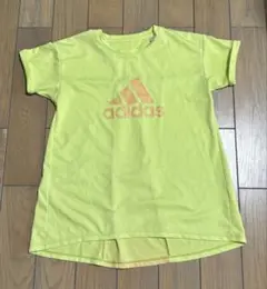 adidas 黄緑　150 大きめ　Tシャツ