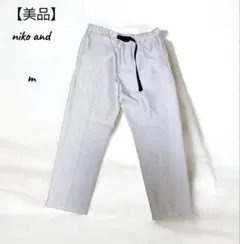 【美品】 ニコアンド　パンツ　スラックステーパード　カジュアルパンツ　M 人気