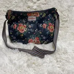 【美品】Cath Kidston(キャスキッドソン)バック　花柄　ショルダー