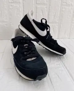 【美品】　ナイキスニーカー　レディース　ブラック 23cm NIKE シューズ