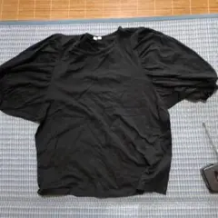 GU Tシャツ