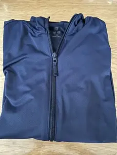 UNIQLO ユニクロ　エアリズムUVカットパーカー　160cm