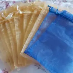 お値下げ❗金色と青色の巾着袋