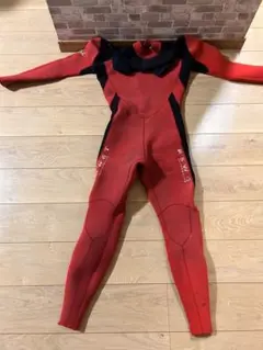 ウェットスーツ