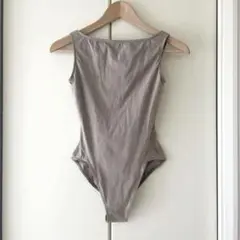 【美品】チャコット フリード ノースリーブレオタード バレエ Ｍ ベージュ
