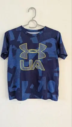 美品　　　Under Armour 　Tシャツ　ネイビー