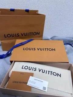 Item thumbnail for item 2579cf9f-903f-4fff-b7cd-7d6749c3ee0b