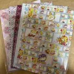 カラフルキャラクタークリアファイル4枚セット