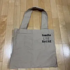 未使用✨ベージュ キャンバストートバッグ ロゴ入り