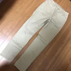 キッズサイズ150 ユニクロ　ベージュ 長ズボン