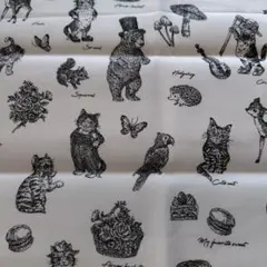 動物と花のイラスト コットン生地はぎれ　はぎれ　ネコ　くま　きのこ　バラ