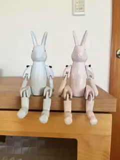 木製　うさぎの置物