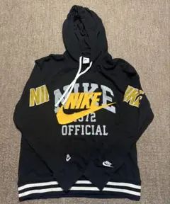 XL NIKEパーカー