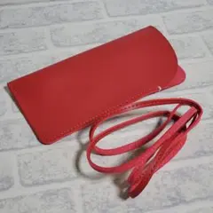 赤いレザー メガネケース ストラップ付き レッド 老眼鏡