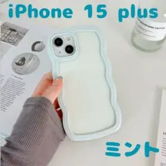 iPhone 15 plus うねうねデザイン 大人気 背面クリア