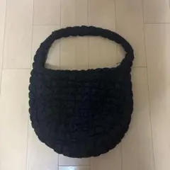 COS キルティングショルダーバッグ ブラック