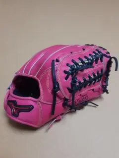 即戦力MIZUNO限定色ピンク、ソフトボール用グローブ希少色