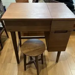 ドレッサー(机のみで椅子とセット売り)
