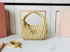 miu miu イエローショルダーバッグ