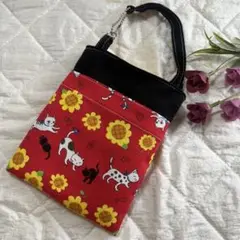 スマホポーチ　ハンドメイド（猫柄）