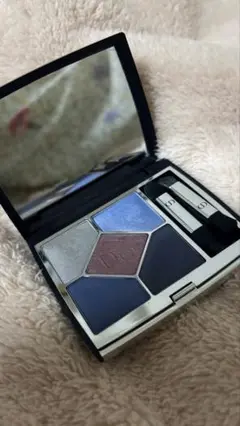 Item thumbnail for item e2d1c6f2-bc86-488a-be81-75e4aed6ad50