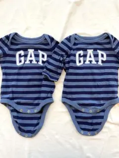 GAP ネイビー・ストライプロンパース 2枚セット 双子 年子